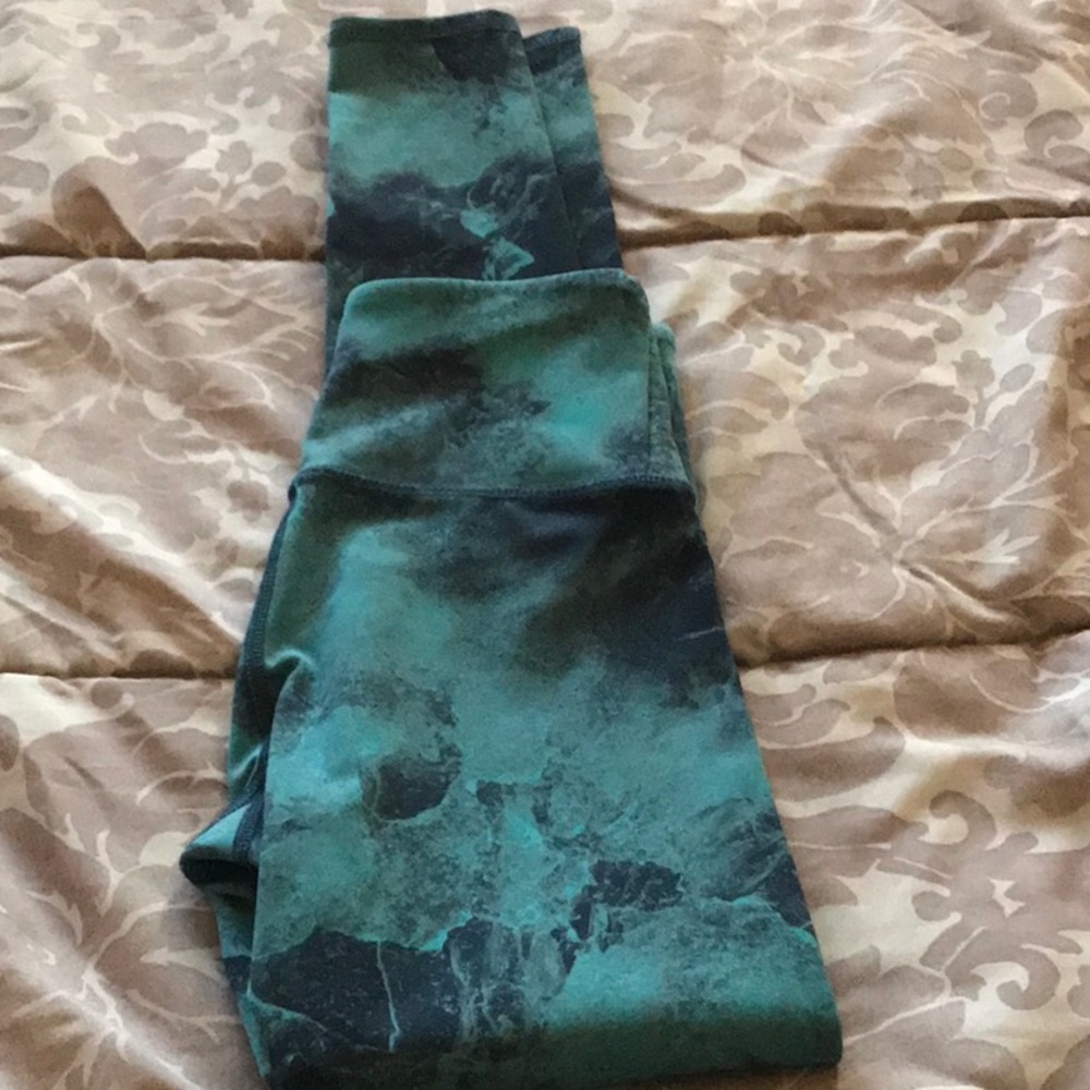 Beautiful leggings- never worn